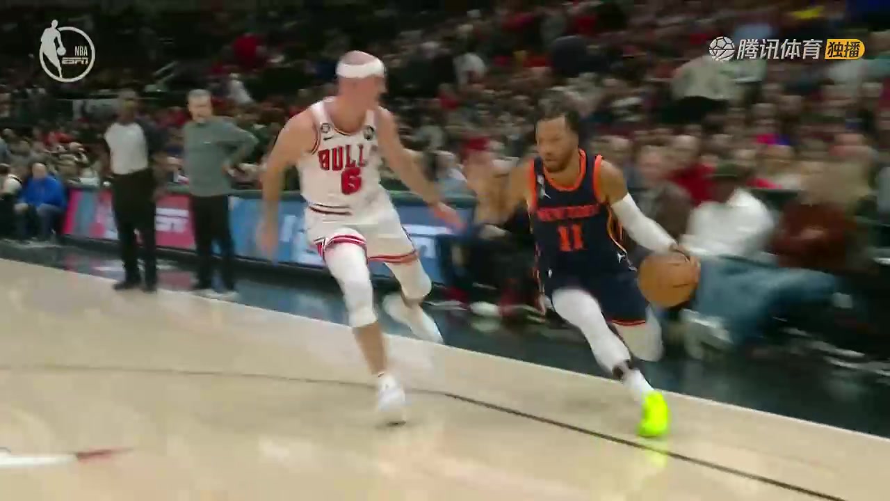 秀啊!布伦森脚踝终结将卡鲁索晃倒坐地!再三分杀死比赛(布伦森集锦)